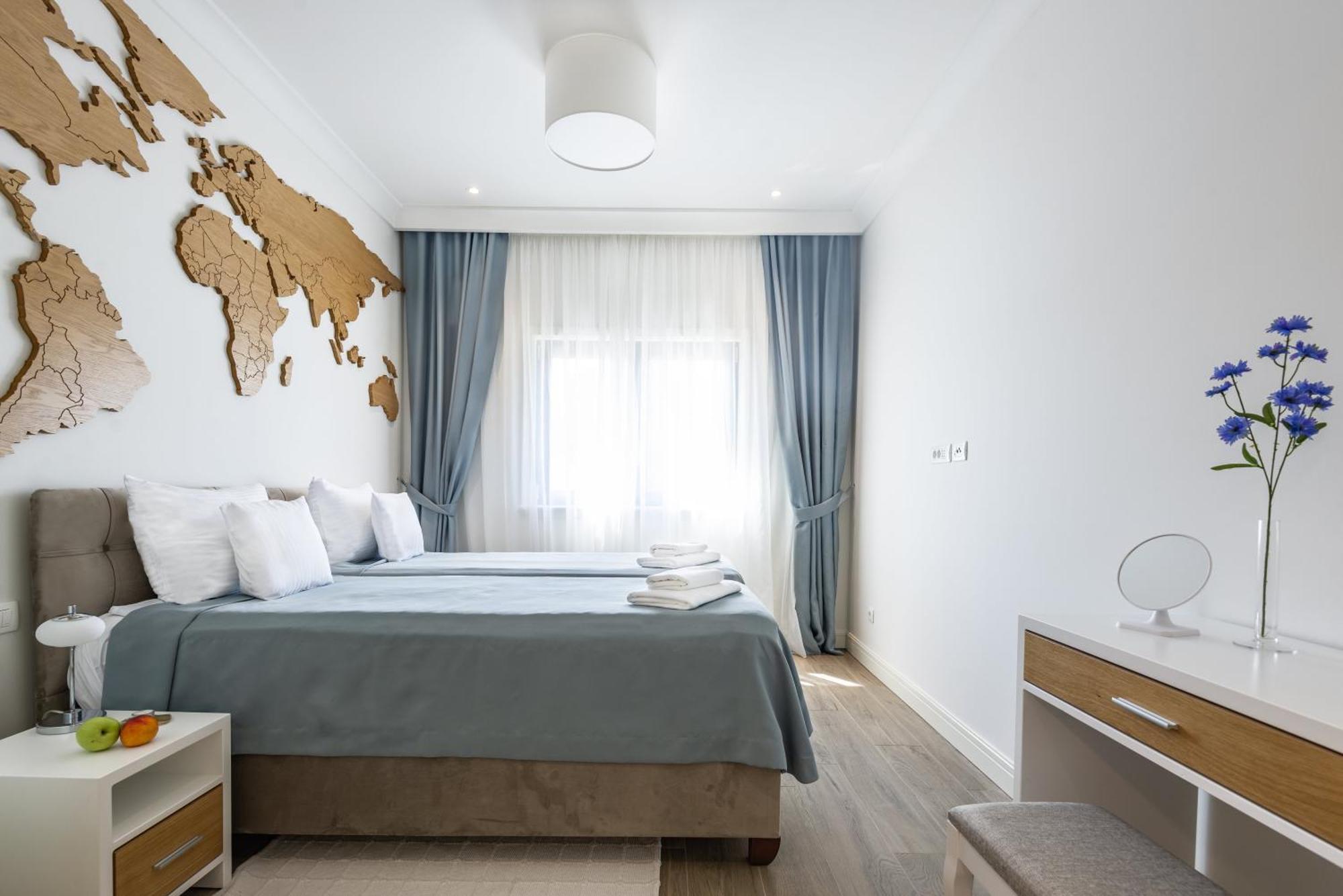 Lustica Apartments Central Tivat Bilik gambar