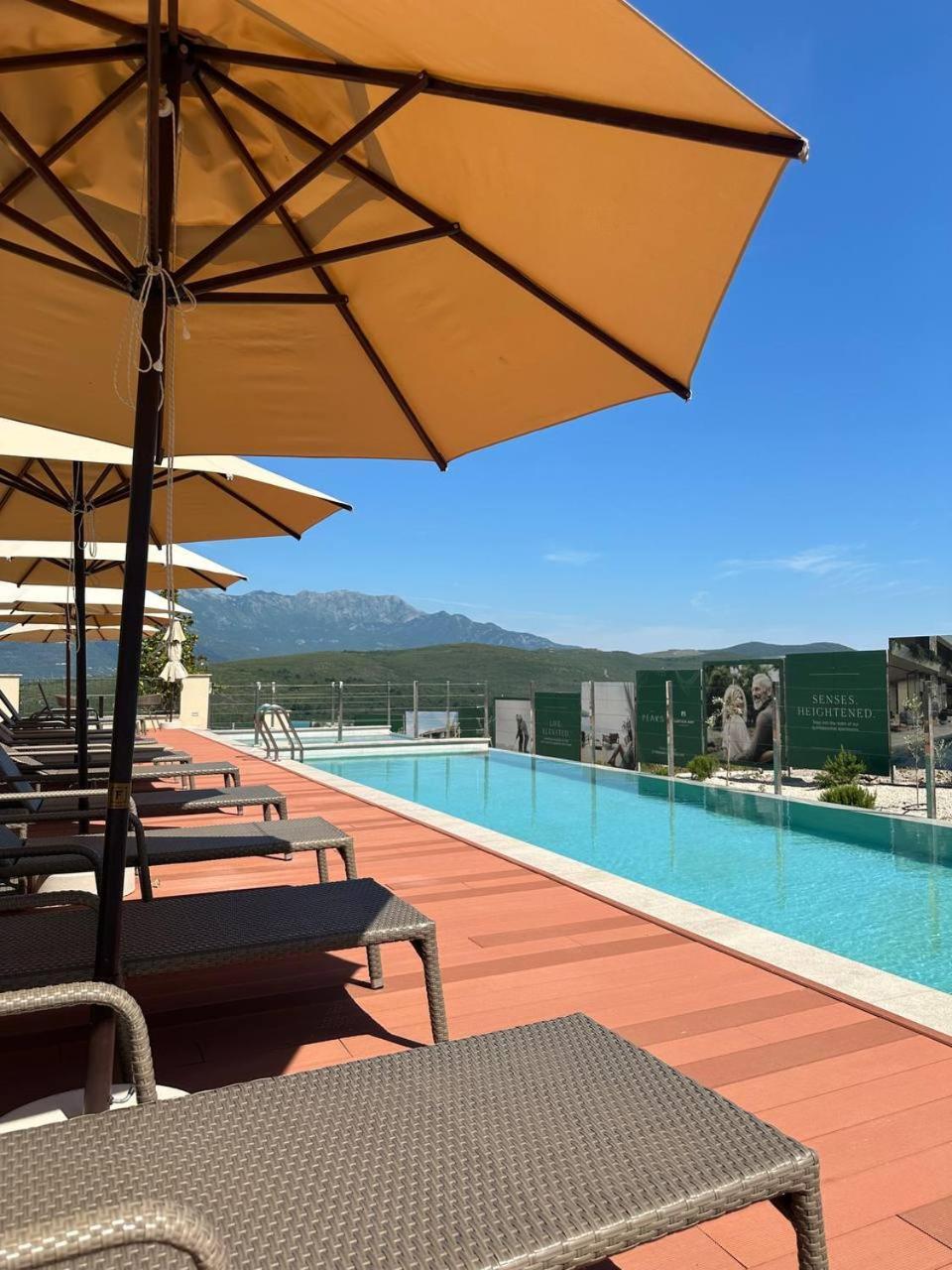 Lustica Apartments Central Tivat Luaran gambar